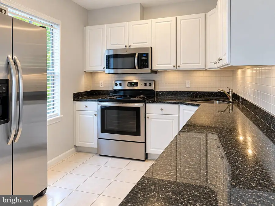 5536 Crossrail Ct, Burke, VA 22015 - #2