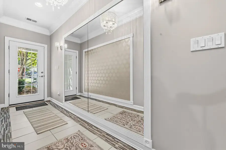 4076 Clovet Dr #27, Fairfax, VA 22030 - #3
