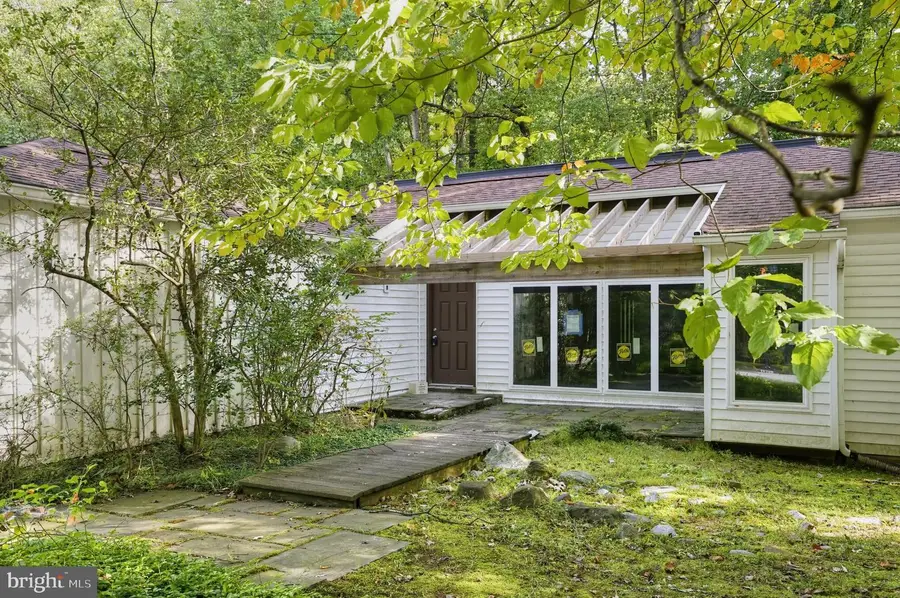 12382 Copenhagen Ct, Reston, VA 20191 - #2