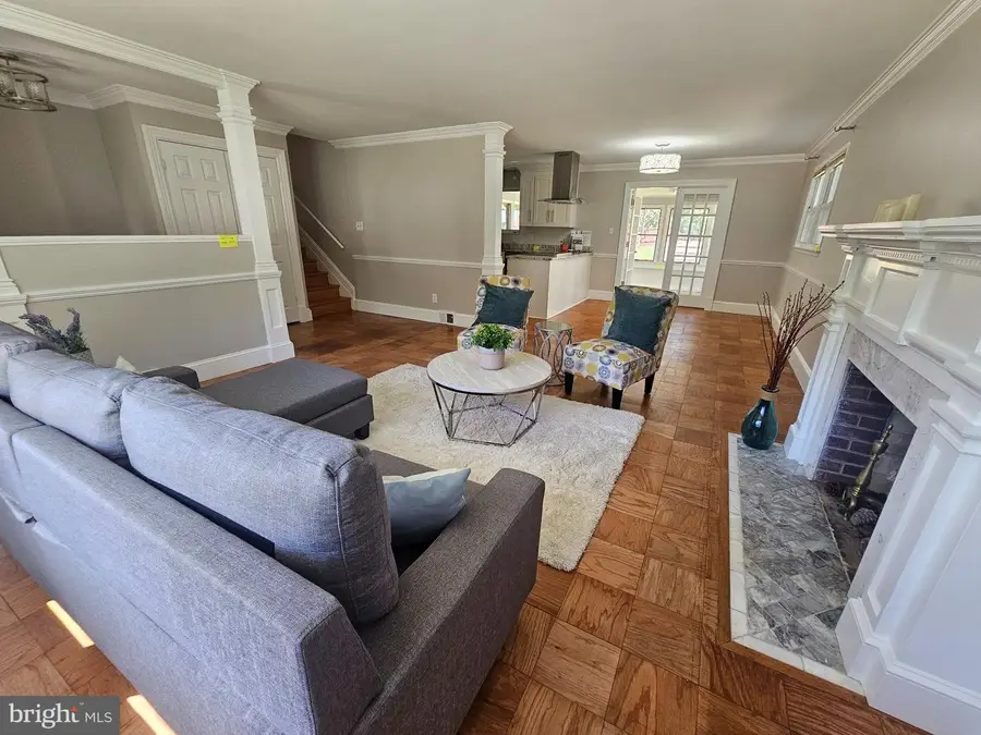 6012 Loretto St, Springfield, VA 22150 - #3