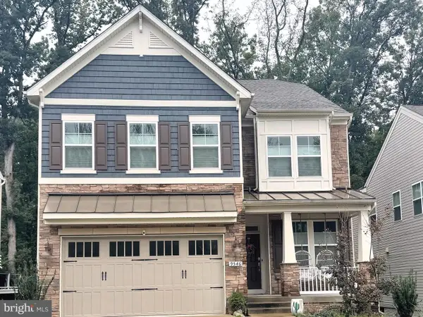9546 Sanger St, LORTON, VA 22079