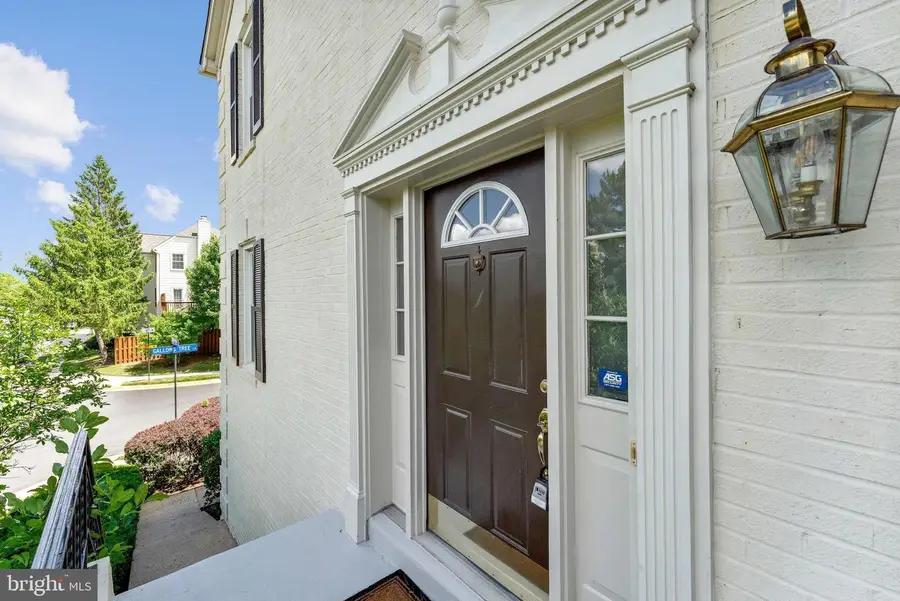 2000 Gallows Tree Ln, Vienna, VA 22182 - #3