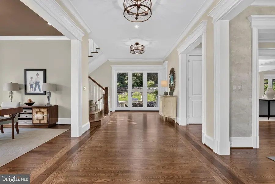 1420 Kurtz Rd, McLean, VA 22101 - #3