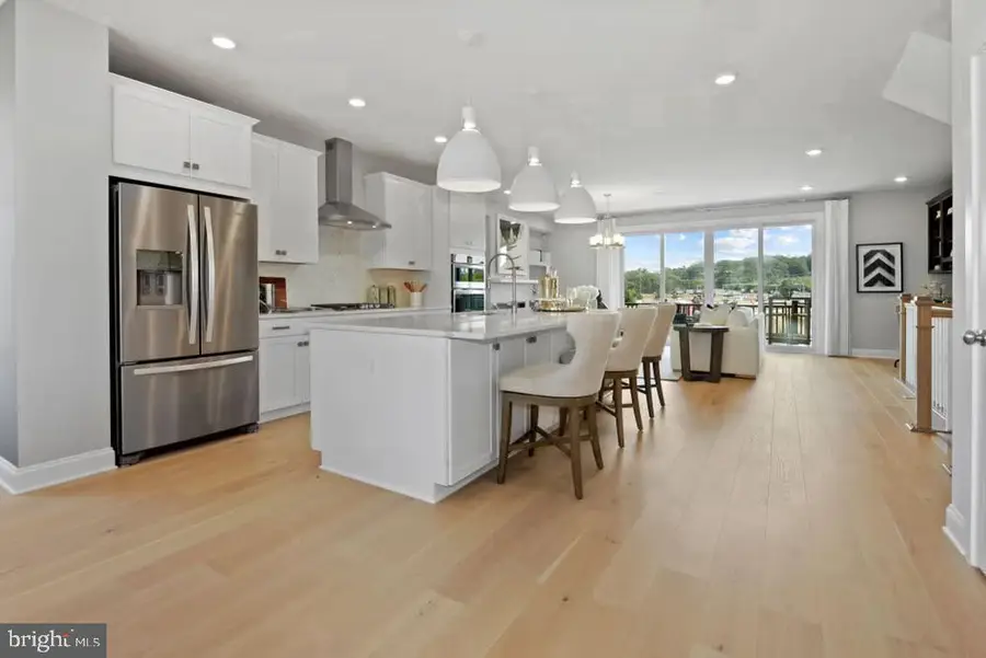 1865 Oakview Crest Dr, Reston, VA 20190 - #3