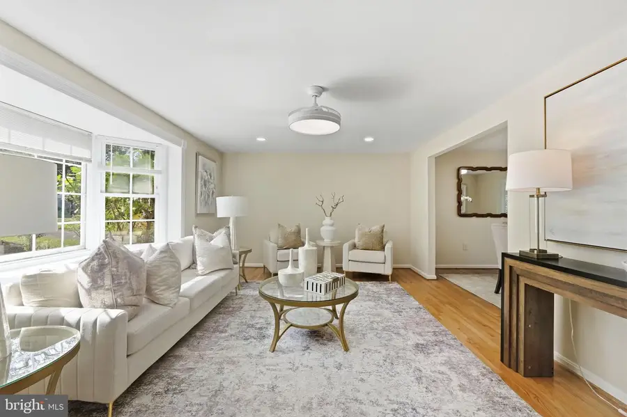 6512 Cape Ct, Falls Church, VA 22043 - #3