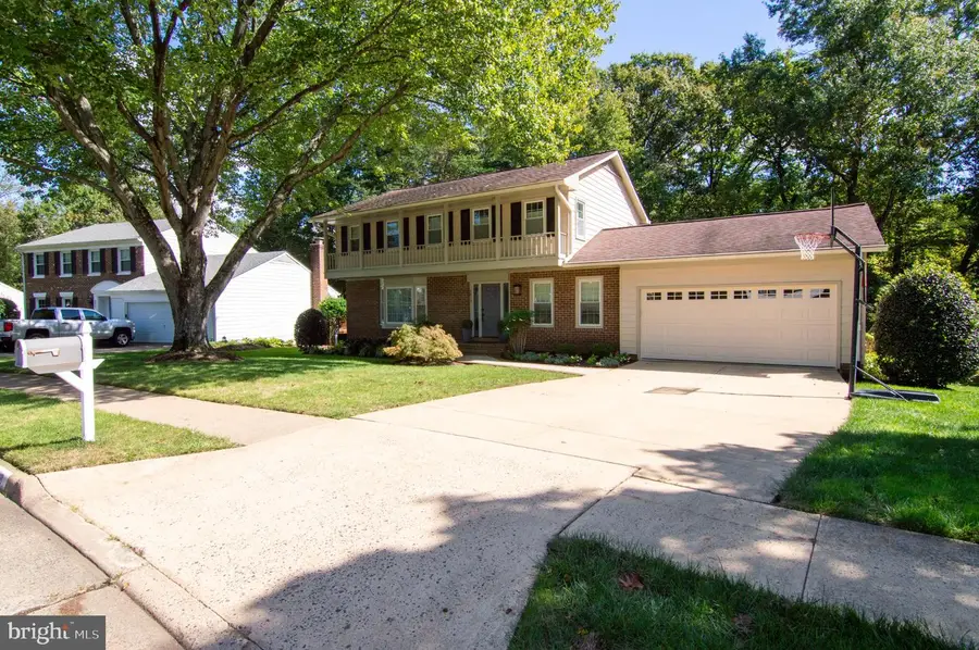5619 Herberts Crossing Dr, Burke, VA 22015 - #3