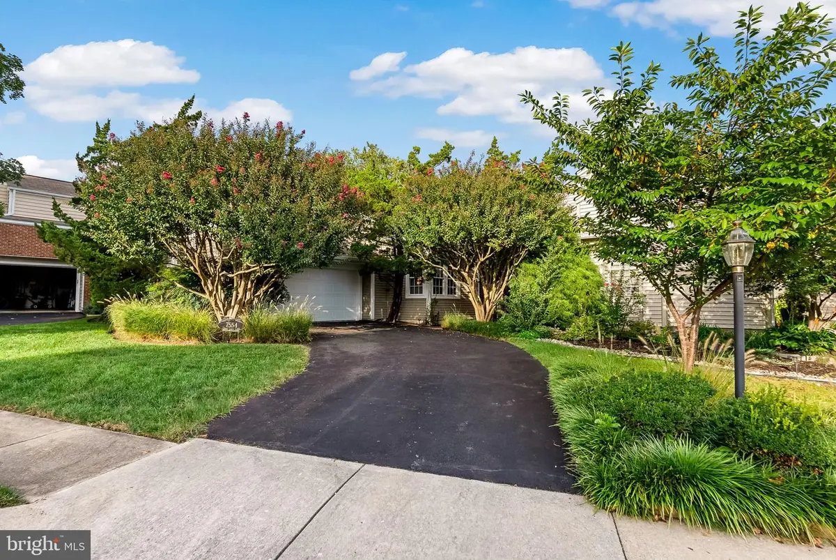 7554 Cross Gate Ln, Alexandria, VA 22315 - #1