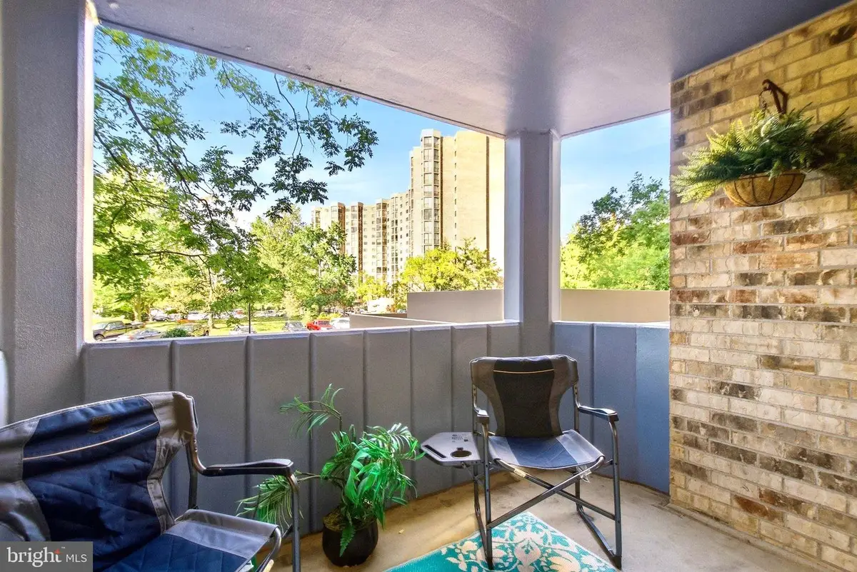 5902 Mount Eagle Dr #209, Alexandria, VA 22303 - #1