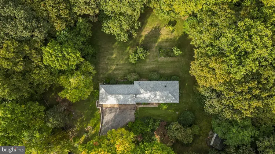 10838 Henderson Rd, Fairfax Station, VA 22039 - #2