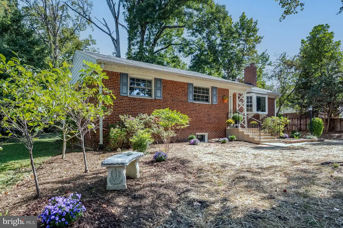 5903 Hanover Ave, Springfield, VA 22150 - #1