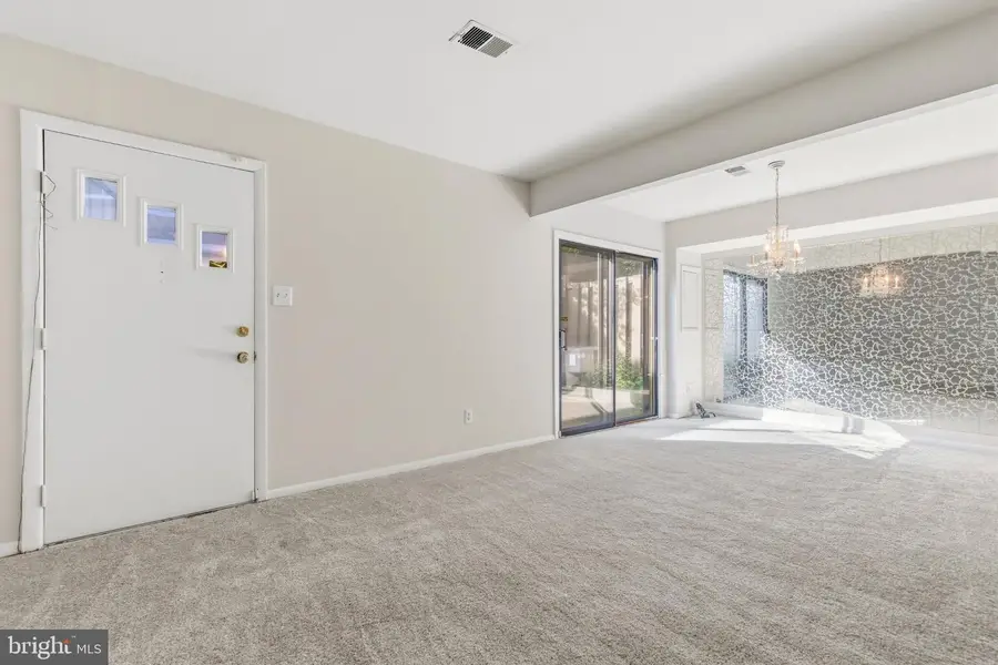 7907 Casa Grande Pl #121d, Alexandria, VA 22309 - #3
