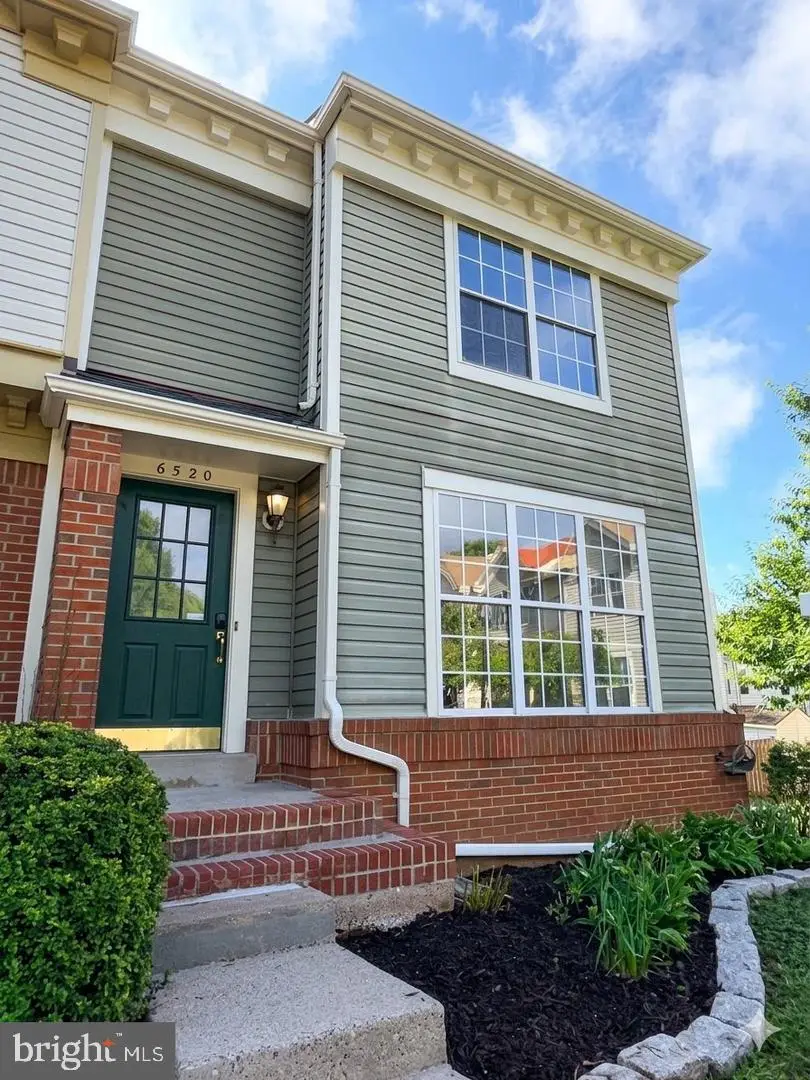 6520 Medinah Ln, Alexandria, VA 22312 - #1