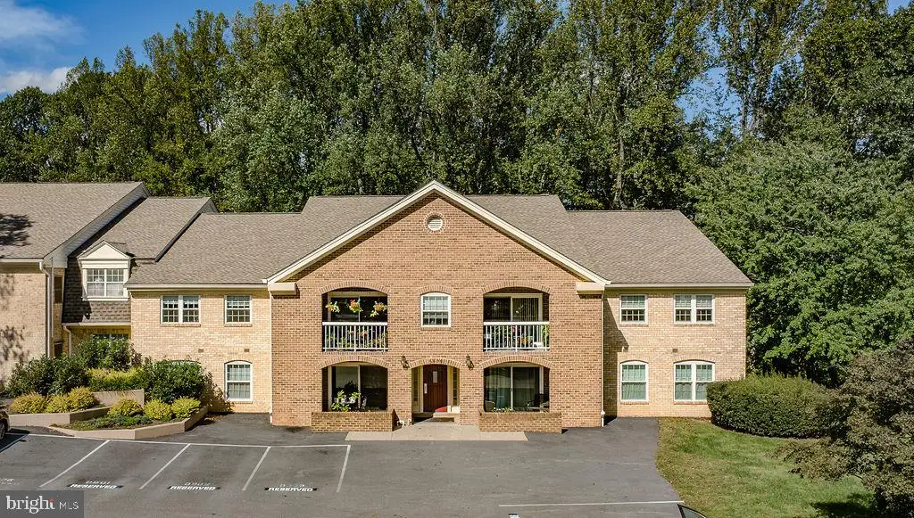5809 Cove Landing Rd #203, Burke, VA 22015 - #1