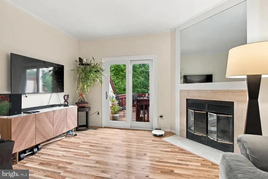 5927 Dungeness Ln, Alexandria, VA 22315 - #3