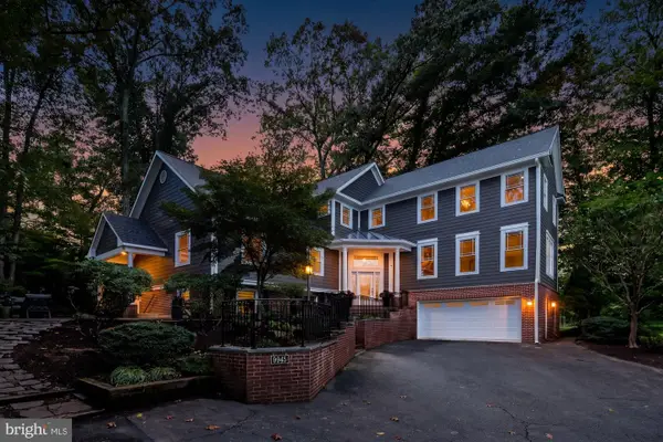 9945 Woodrow St, VIENNA, VA 22181