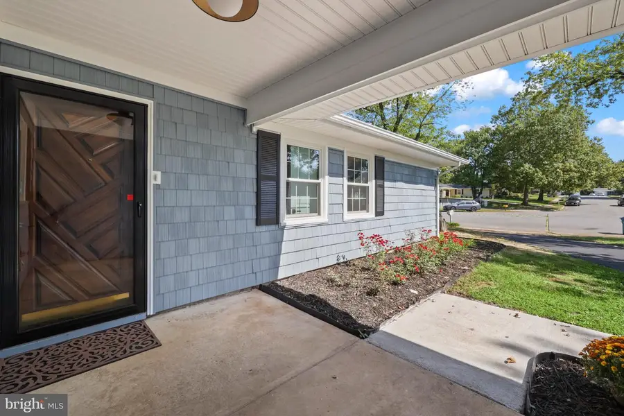 12811 Madeley Ct, Fairfax, VA 22033 - #3