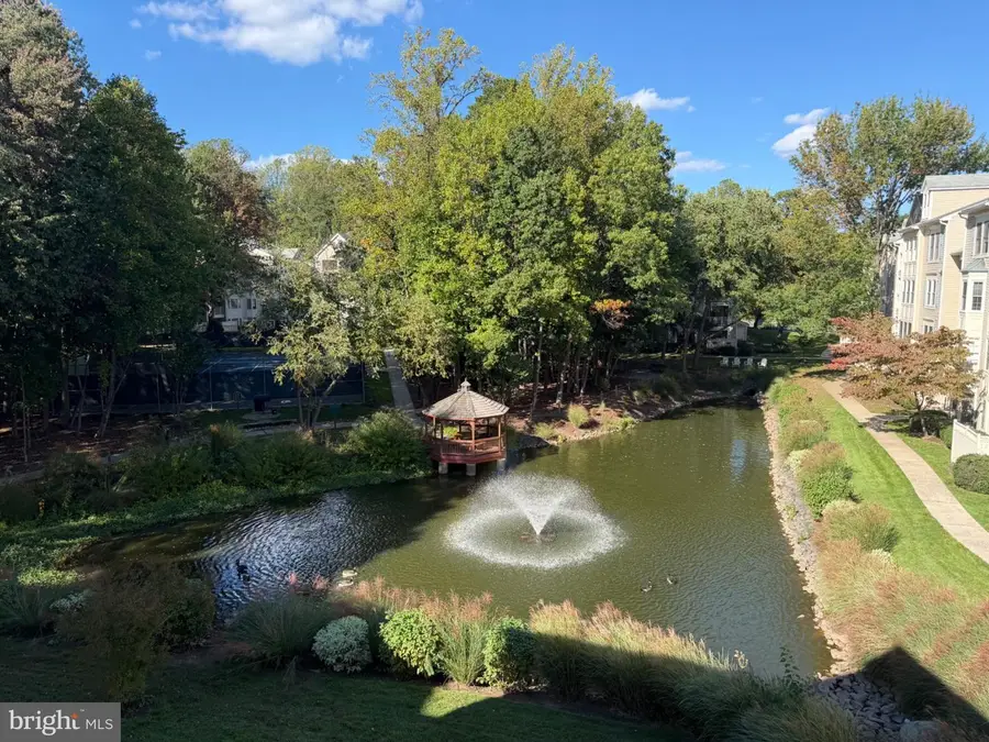 12205 Fairfield House Dr #600b, Fairfax, VA 22033 - #2
