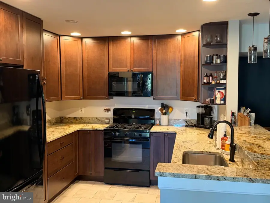 12205 Fairfield House Dr #600b, Fairfax, VA 22033 - #3
