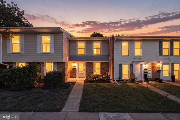 2113 Ferguson Pl, HERNDON, VA 20170