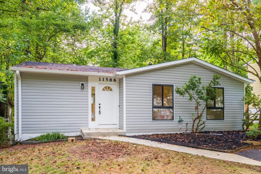 11586 Red Leaf Ct, Reston, VA 20191 - #2