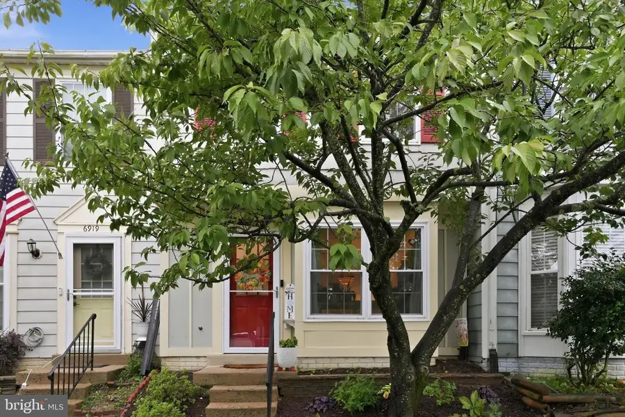 6917 Chiswick Ln, Alexandria, VA 22310 - #2