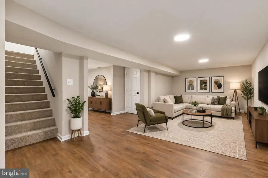 7505 Cullum St, Lorton, VA 22079 - #2