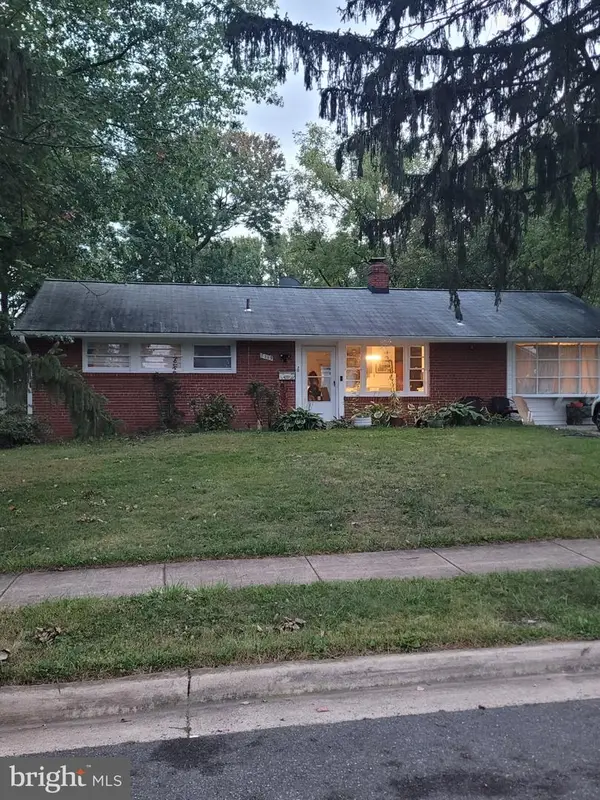 7119 Jayhawk St, ANNANDALE, VA 22003