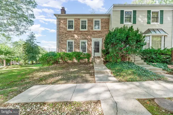 4076 Championship Dr, ANNANDALE, VA 22003