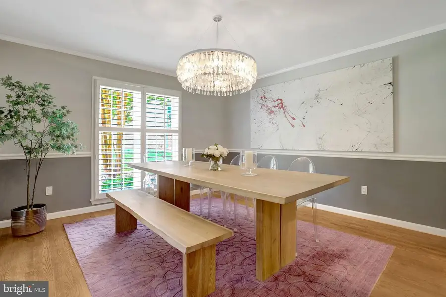 1956 Hopewood Dr, Falls Church, VA 22043 - #3