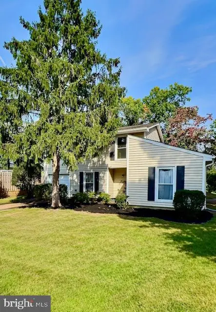 13708 Lynncroft Dr, Chantilly, VA 20151 - #1