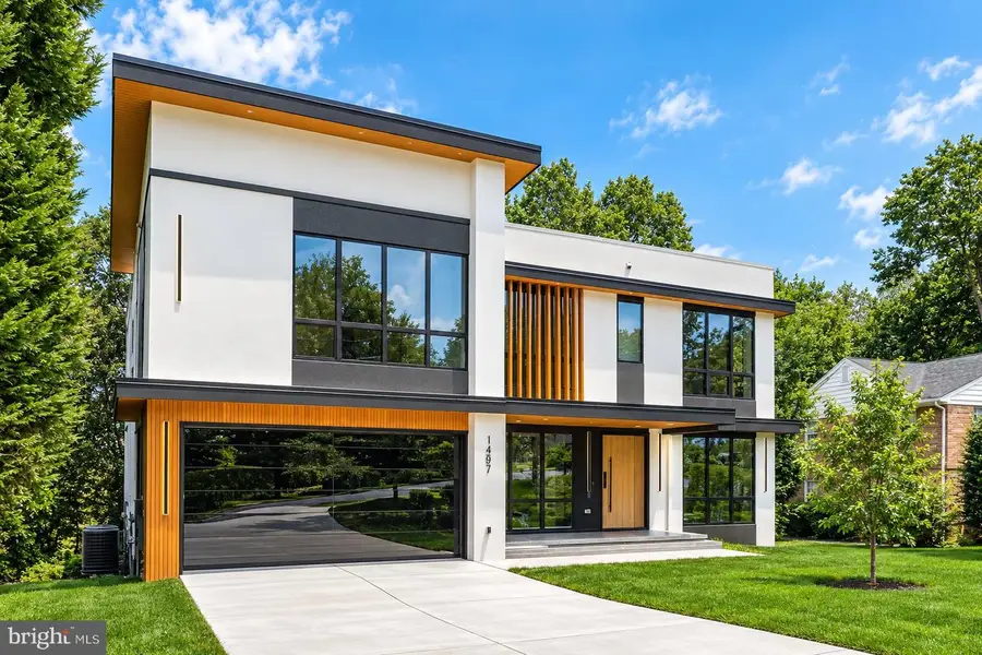 1451 Cola Dr, McLean, VA 22101 - #3