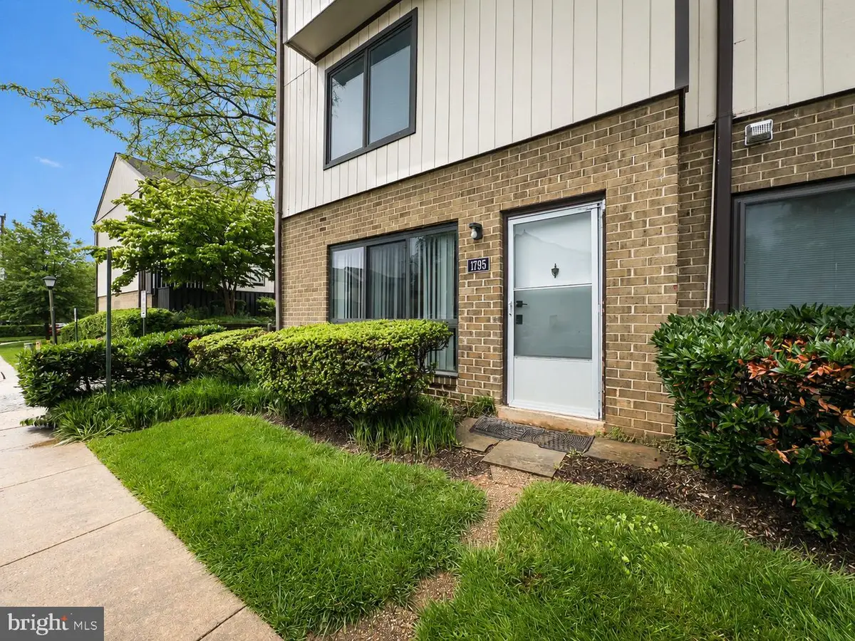 1795 Westwind Way #51, McLean, VA 22102 - #1