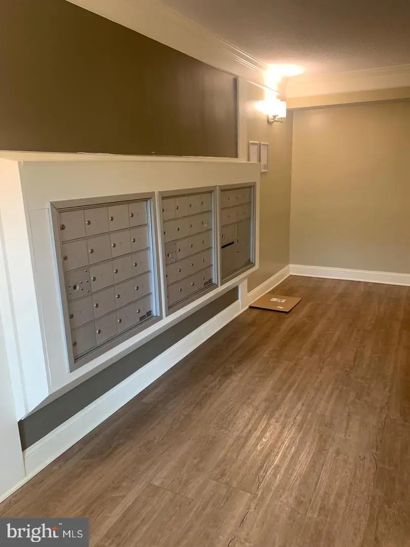 7700 Tremayne Pl #105, McLean, VA 22102 - #3