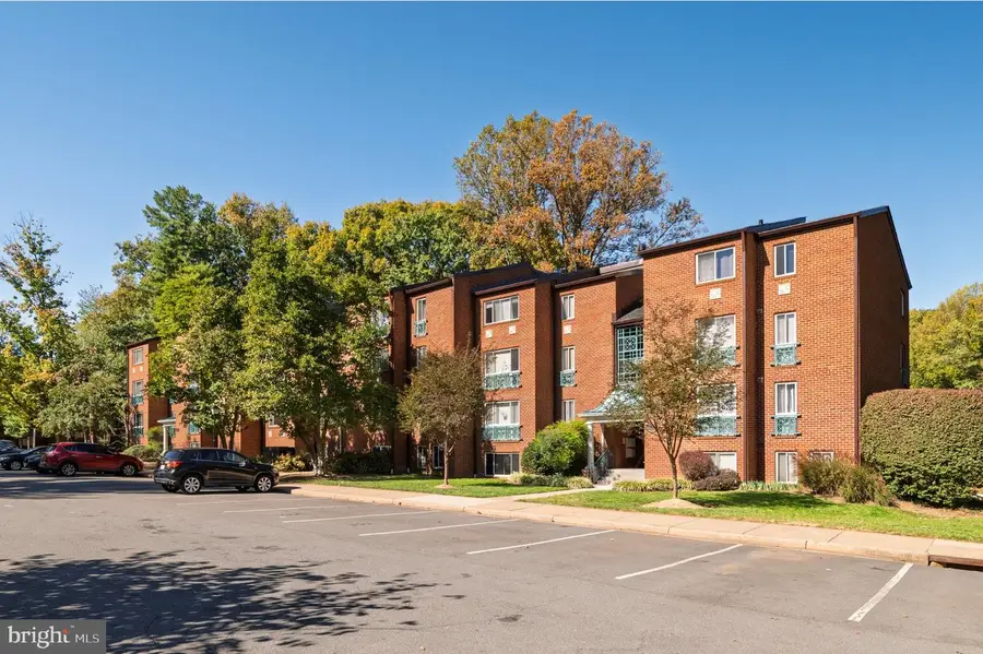 11806 Breton Ct #12c, Reston, VA 20191 - #3