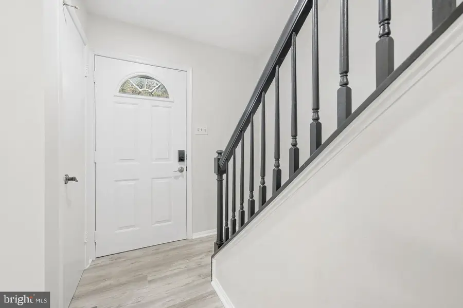 6127 Calico Pool Ln, Burke, VA 22015 - #2