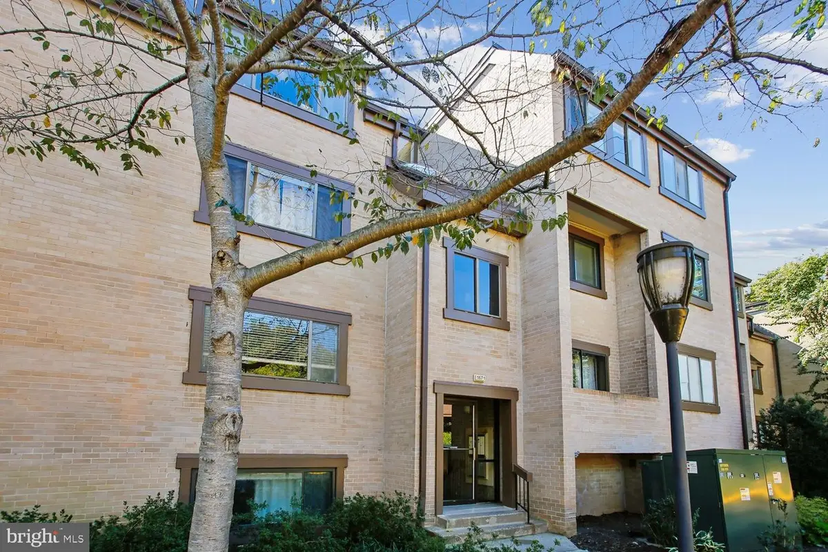 1671 Parkcrest Cir #4c/401, Reston, VA 20190 - #1