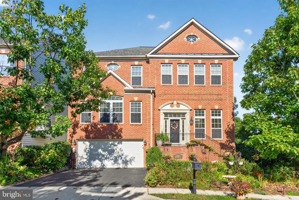 7202 Gray Heights Ct, Alexandria, VA 22315 - #1