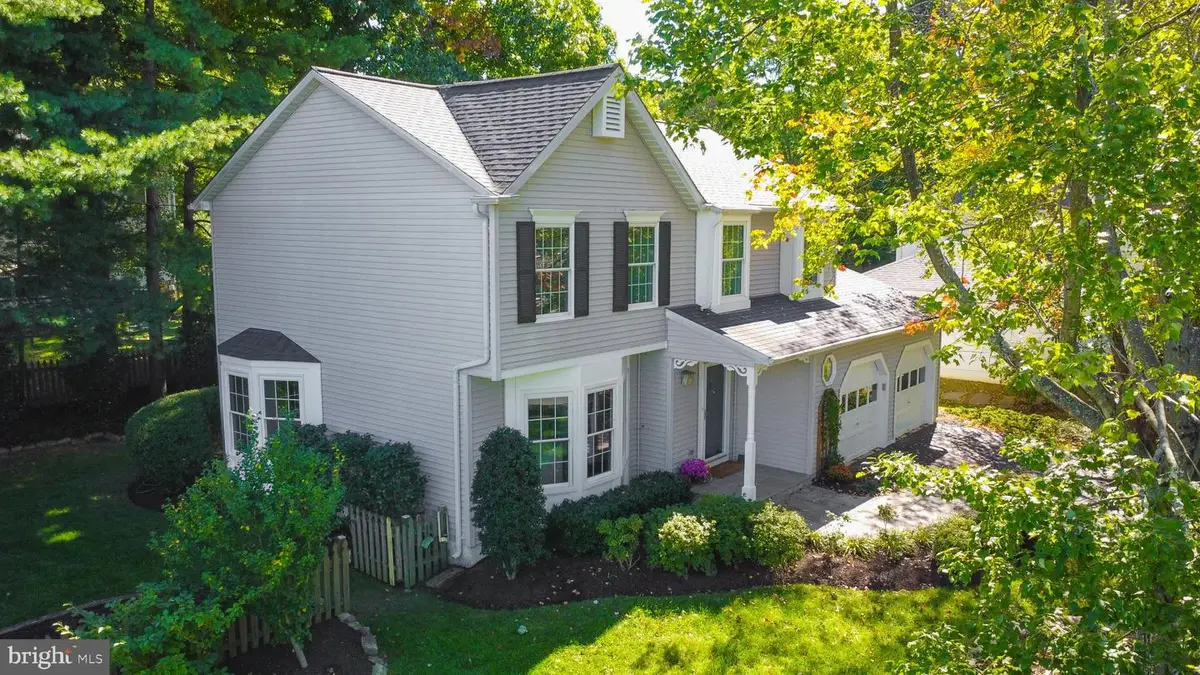 12040 Heather Down Dr, Herndon, VA 20170 - #1