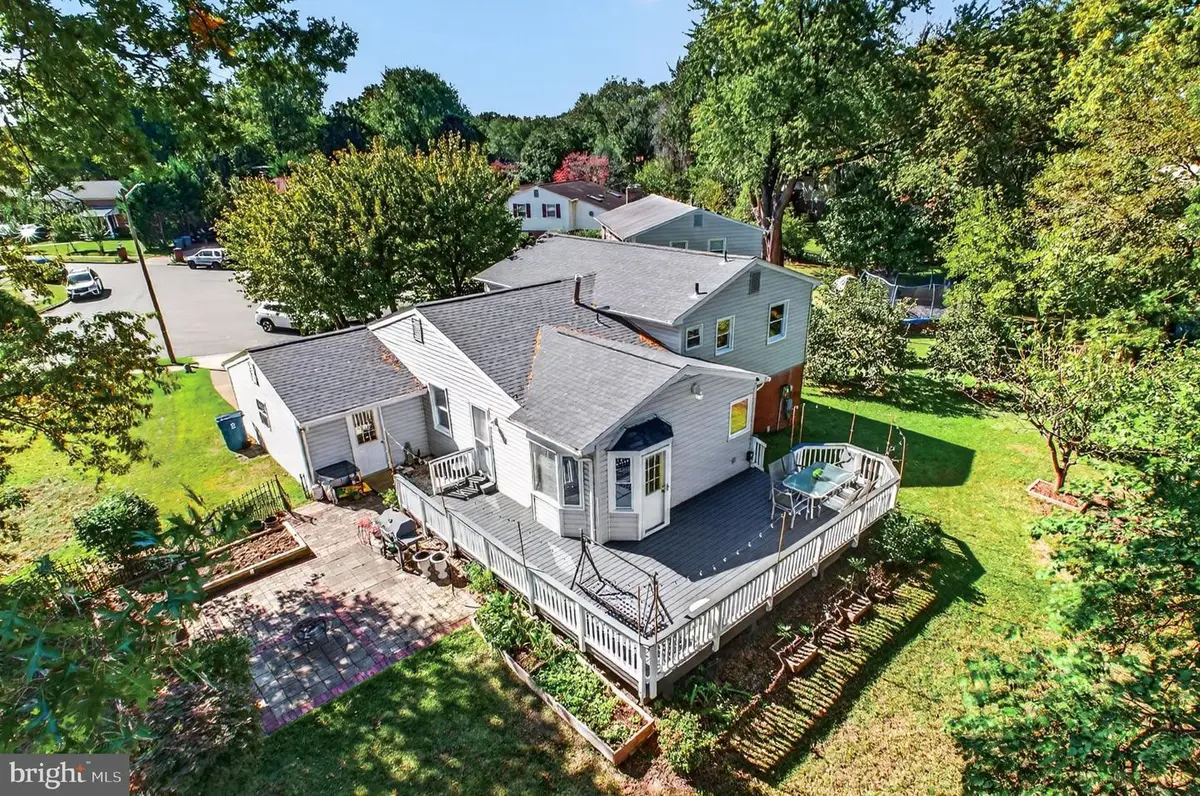 13708 Pitkin Ct, Chantilly, VA 20151 - #1