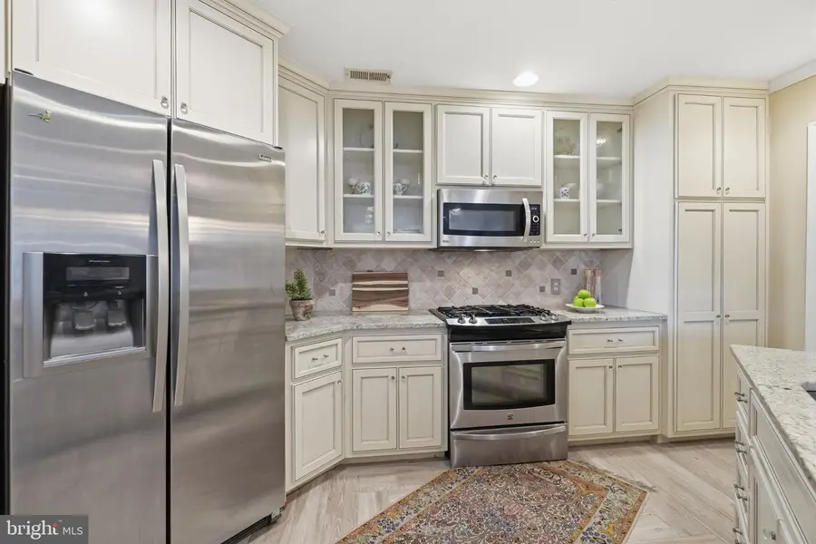 12461 Hayes Ct #203, Fairfax, VA 22033 - #3