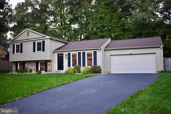 1548 Hiddenbrook Dr, HERNDON, VA 20170