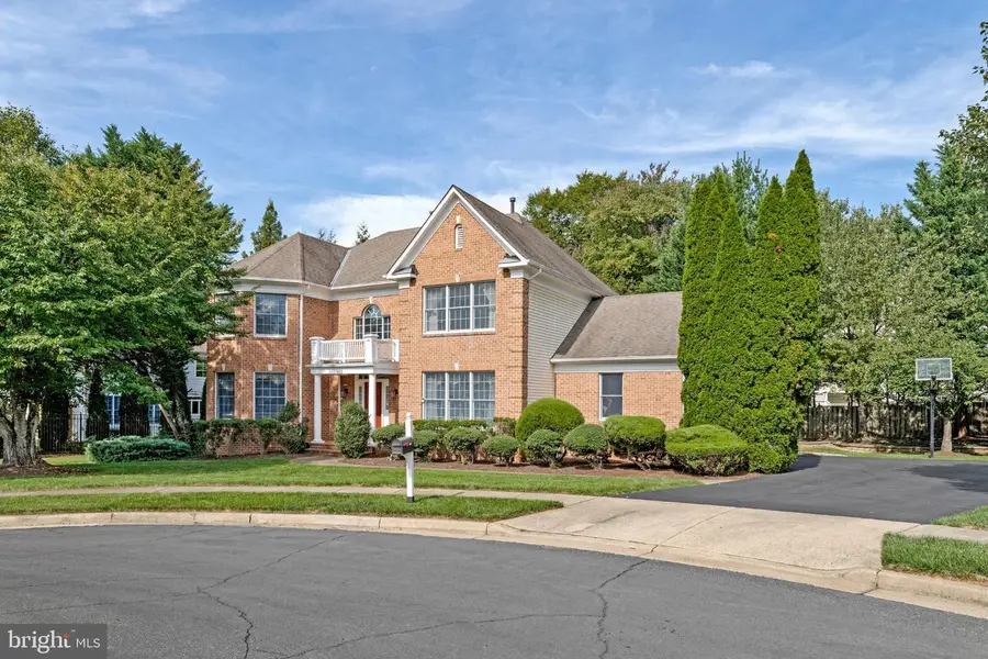 603 Carters Glen Ct Sw, Vienna, VA 22180 - #2