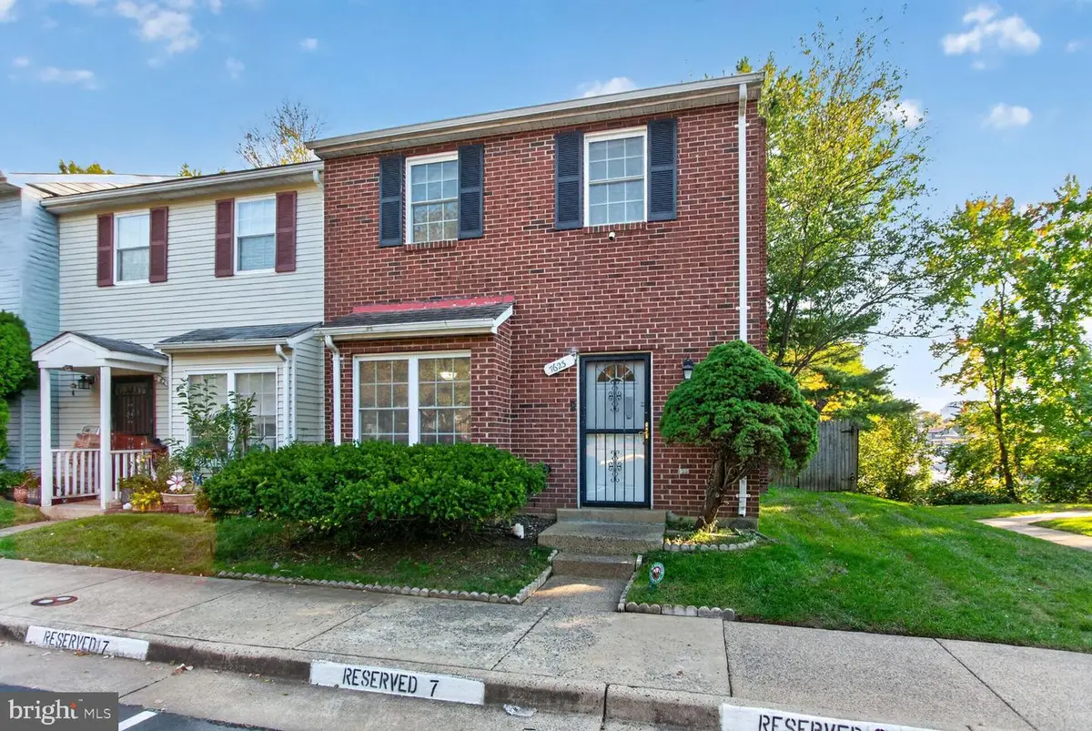 7623 Lee Landing Dr, Falls Church, VA 22043 - #1