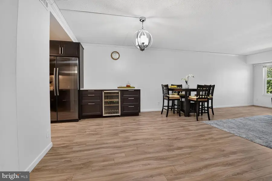7721 Tremayne Pl #202, McLean, VA 22102 - #3