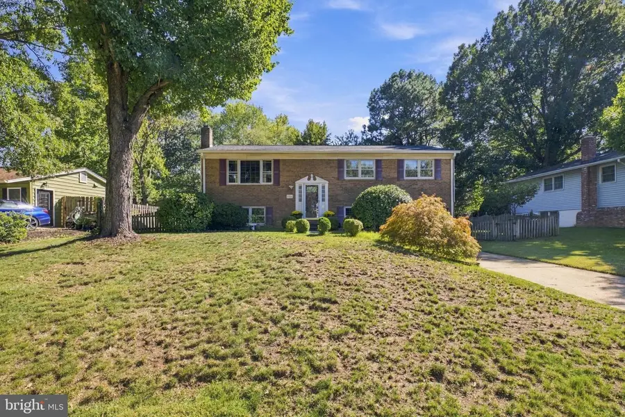 8004 Lynnfield Dr, Alexandria, VA 22306 - #3