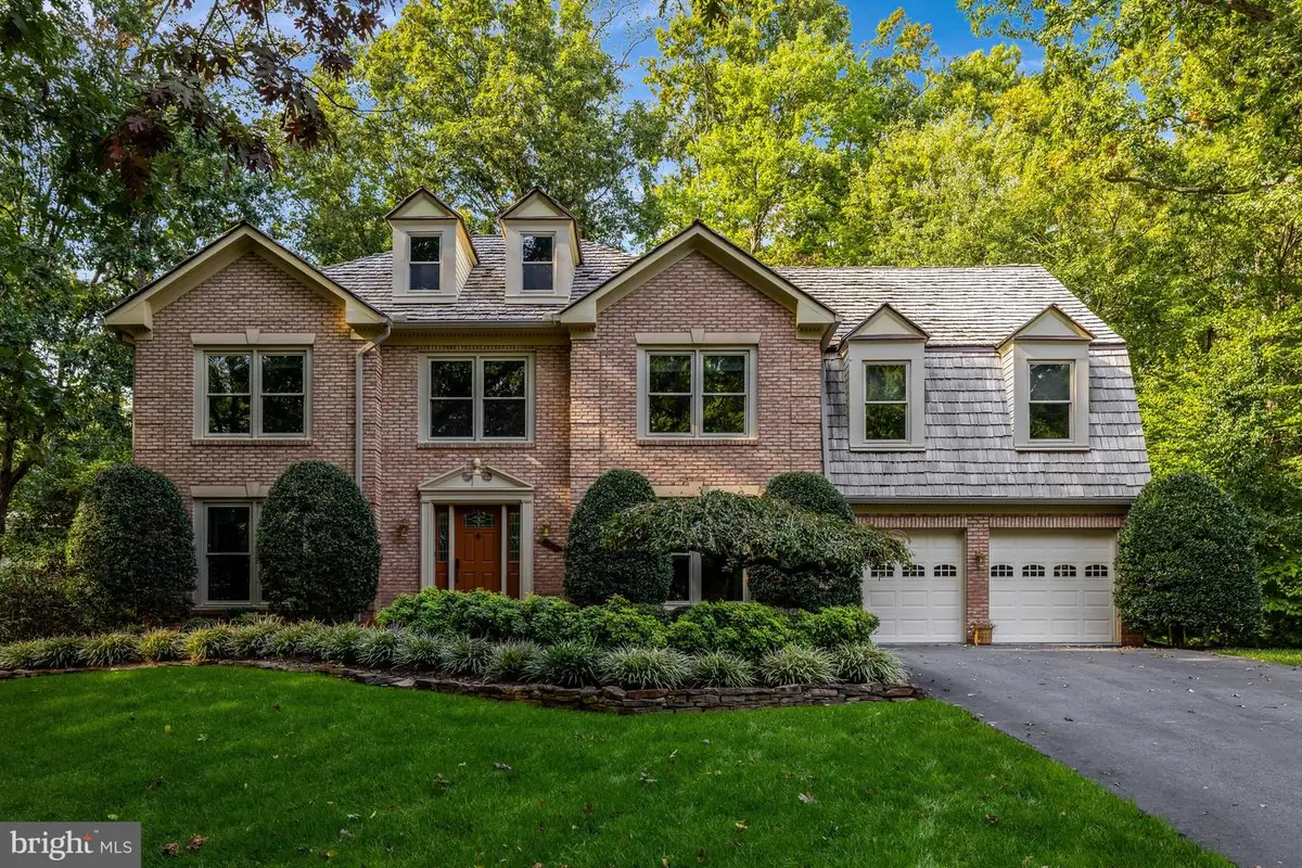 6290 Homar Pond Ct, Fairfax Station, VA 22039 - #1