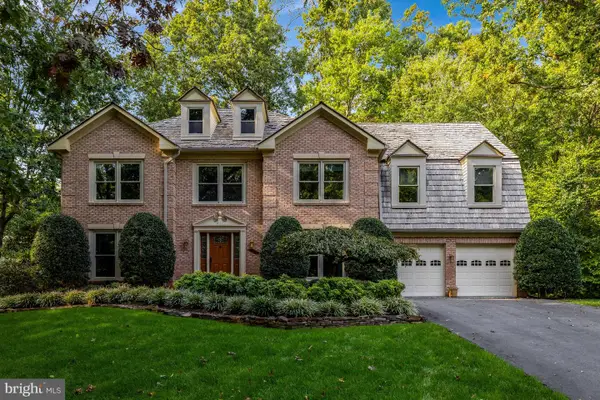 6290 Homar Pond Ct, FAIRFAX STATION, VA 22039