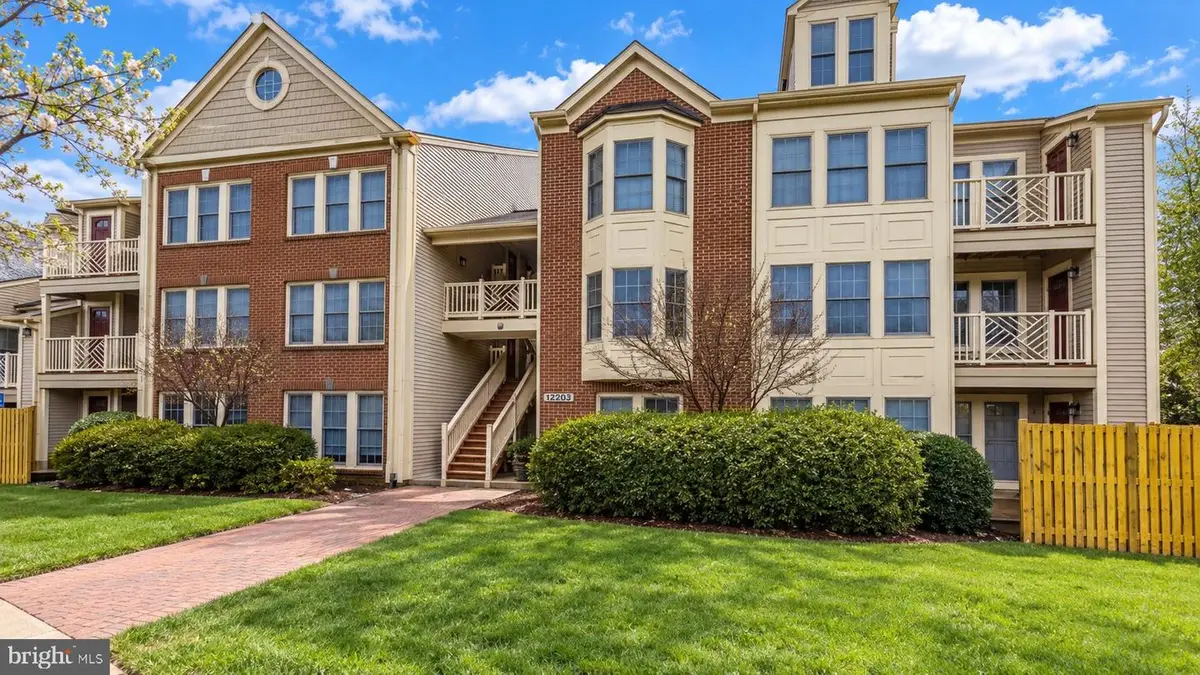 12003 Ridge Knoll Dr #10, Fairfax, VA 22033 - #1