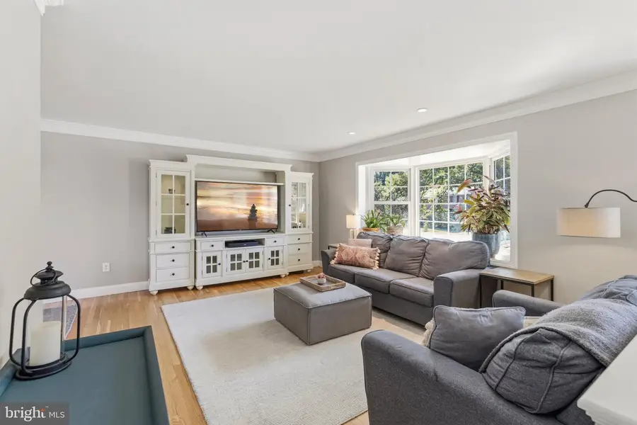 6801 Bellamy Ave, Springfield, VA 22152 - #3