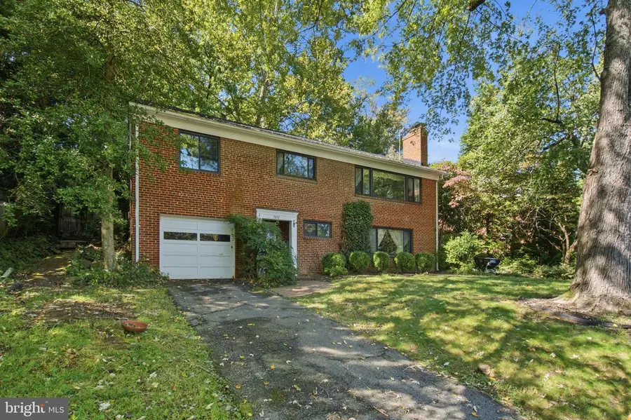 3802 Howard St, Annandale, VA 22003 - #3